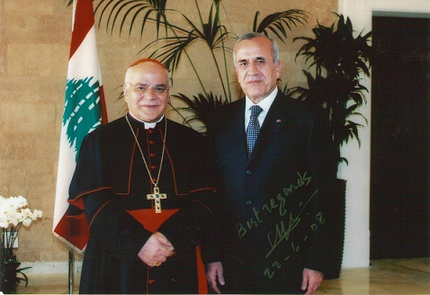 http://www.direitos-humanos.com/wp-content/uploads/2011/07/Com-o-Presidente-do-Libano-General-Michel-Sleiman-22.06.08.jpg